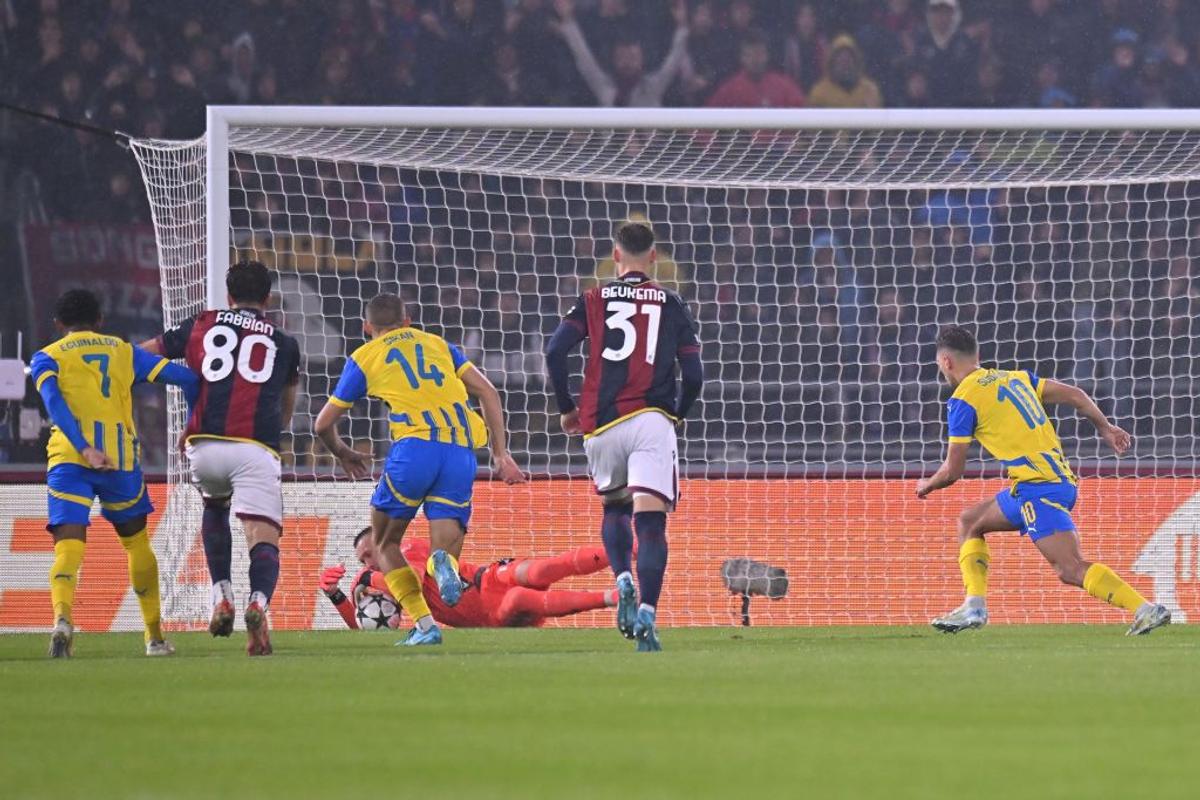 Șahtior a renunțat la clasicul portocaliu! În ce echipament inedit s-a prezentat la debutul noului sezon din Liga Campionilor