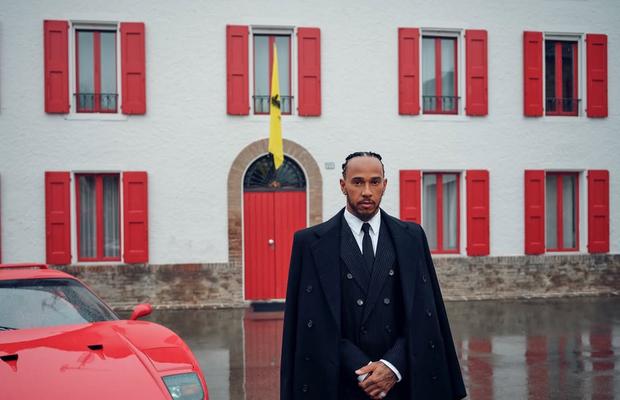 Hamilton dezvăluie de ce și-a vândut colecția de automobile: „Dacă îmi voi mai cumpăra o mașină, aceasta va fi!”