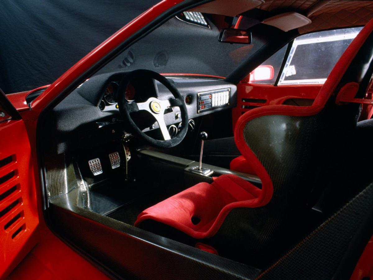 Hamilton dezvăluie de ce și-a vândut colecția de automobile: „Dacă îmi voi mai cumpăra o mașină, aceasta va fi!”