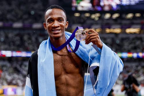 Collen Kebinatshipi cu medalia de aur la 400 m la CM 2025 Foto: Imago Images