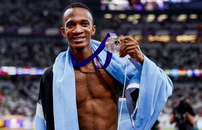 Nouă bornă la Mondialele de atletism, primul campion din istorie al Botswanei: „Sunt nebun de fericire!”