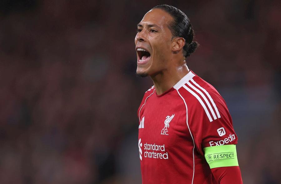 Virgil van Dijk / Foto: Getty Images Van Dijk și Rooney s-au contrat pe gazon: „Exagerezi!”