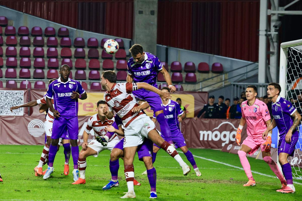Reacția lui Olimpiu Moruțan după victoria cu FC Argeș și golul lui Andrei Șucu