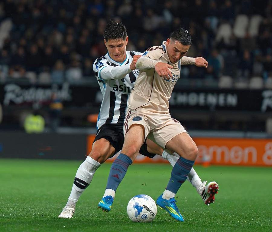 Sava Cestic în tricoul lui Heracles în sezonul precedent // Foto: Instagram Transfer cu CV de top la Voluntari: internațional sârb cu meciuri în Bundesliga