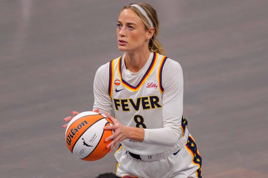 Sophie Cunningham, jucătoare americană de baschet profesionist // foto: Imago Images „De ce sunt fetele supărate? Asta face ea, la propriu. Fă-ți treaba, soro!”