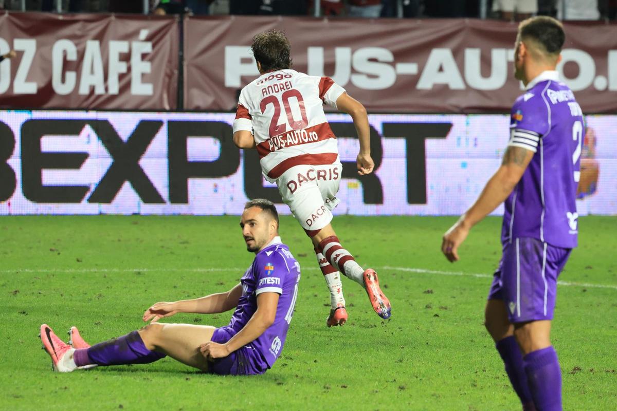 Bucuria din loja lui Șucu după golul fiului în Rapid - FC Argeș