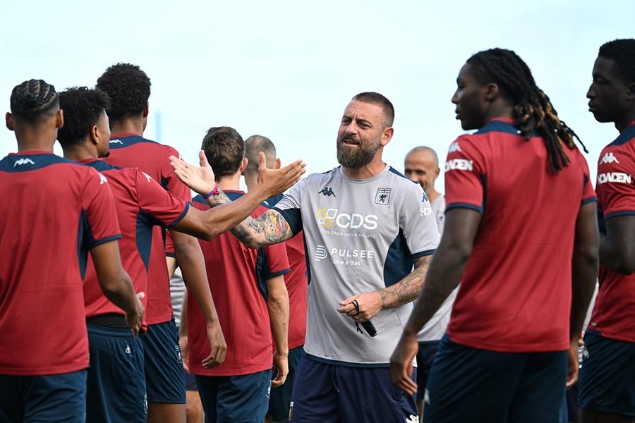 Daniele De Rossi și-a dat acceptul pentru amicalul Rapid - Genoa Noi detalii despre amicalul Rapid - Genoa » Când va avea loc și unde se va disputa