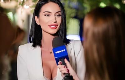 GALERIE FOTO Anamaria Prodan a renunțat la 30.000€ pe sezon! Ce vedetă supersexy a înlocuit-o la TV