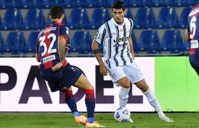Juventus a remizat cu nou-promovata Crotone și se află la 4 puncte în spatele liderului AC Milan