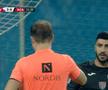 Florin Achim (30 de ani), fundașul celor de la Academica Clinceni, a comis un henț inexplicabil în careu, la scorul de 0-3 în meciul cu CS Universitatea Craiova.