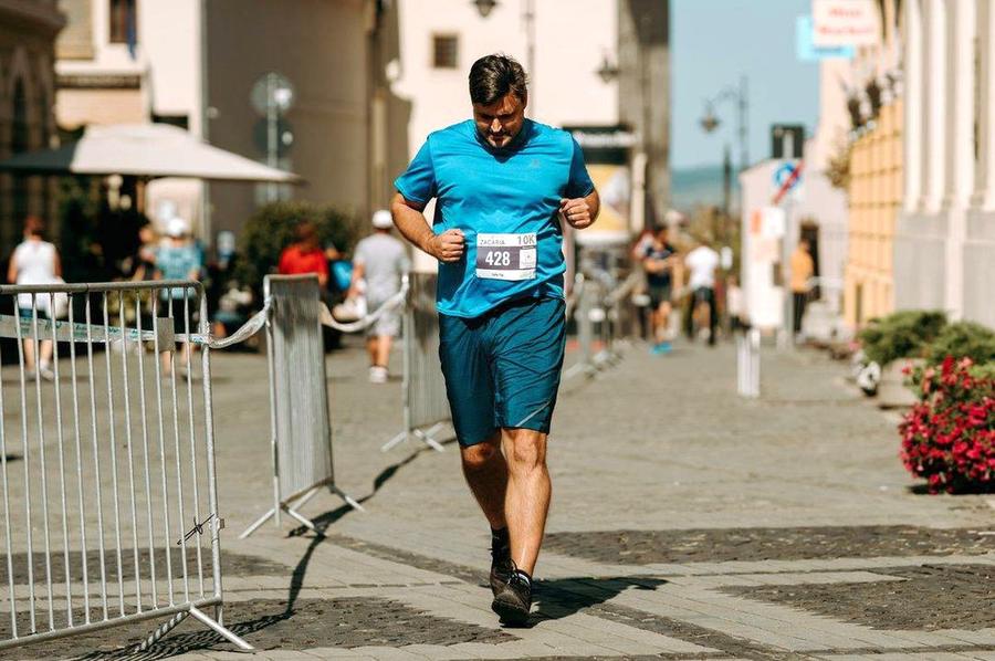Tudor Pop, în timpul unui maraton Interviu în premieră cu propunerea lui Cioloș pentru MTS » Tudor Pop, dezvăluiri din programul de guvernare: „Vrem o nouă lege a sportului!”