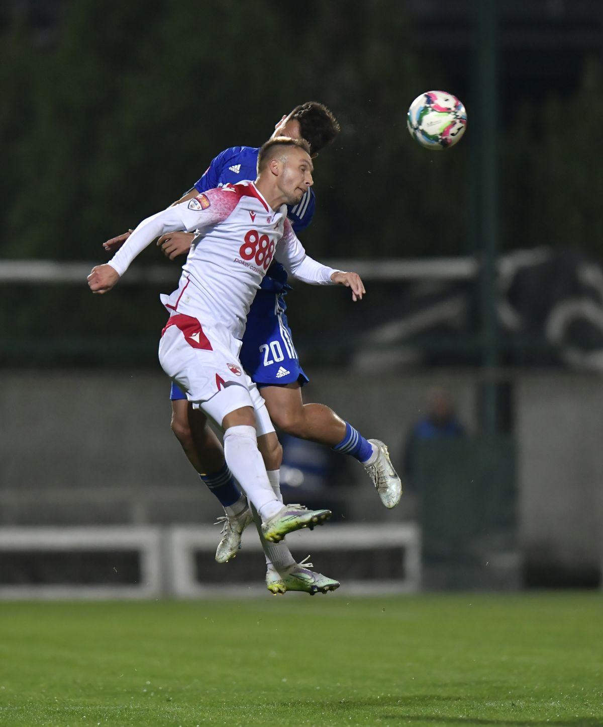 Adrian Mititelu, mesaj la miezul nopții! Se ia de fani după Dinamo - FCU Craiova: „Toți se pricep la fenomen și dau verdicte!”