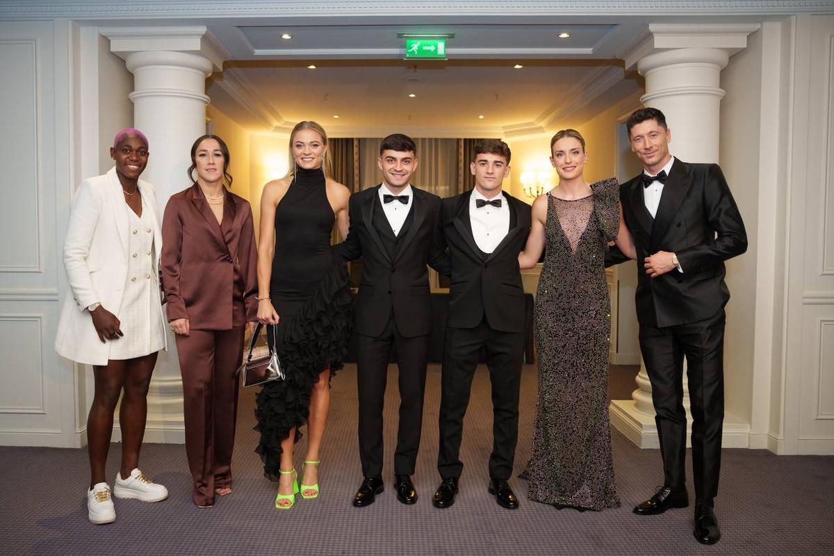 Robert Lewandowski a uimit pe toată lumea la gala Balonului de Aur! Cât costă ceasul purtat de superstarul Barcelonei: „Îl iau și eu la nunta mea”