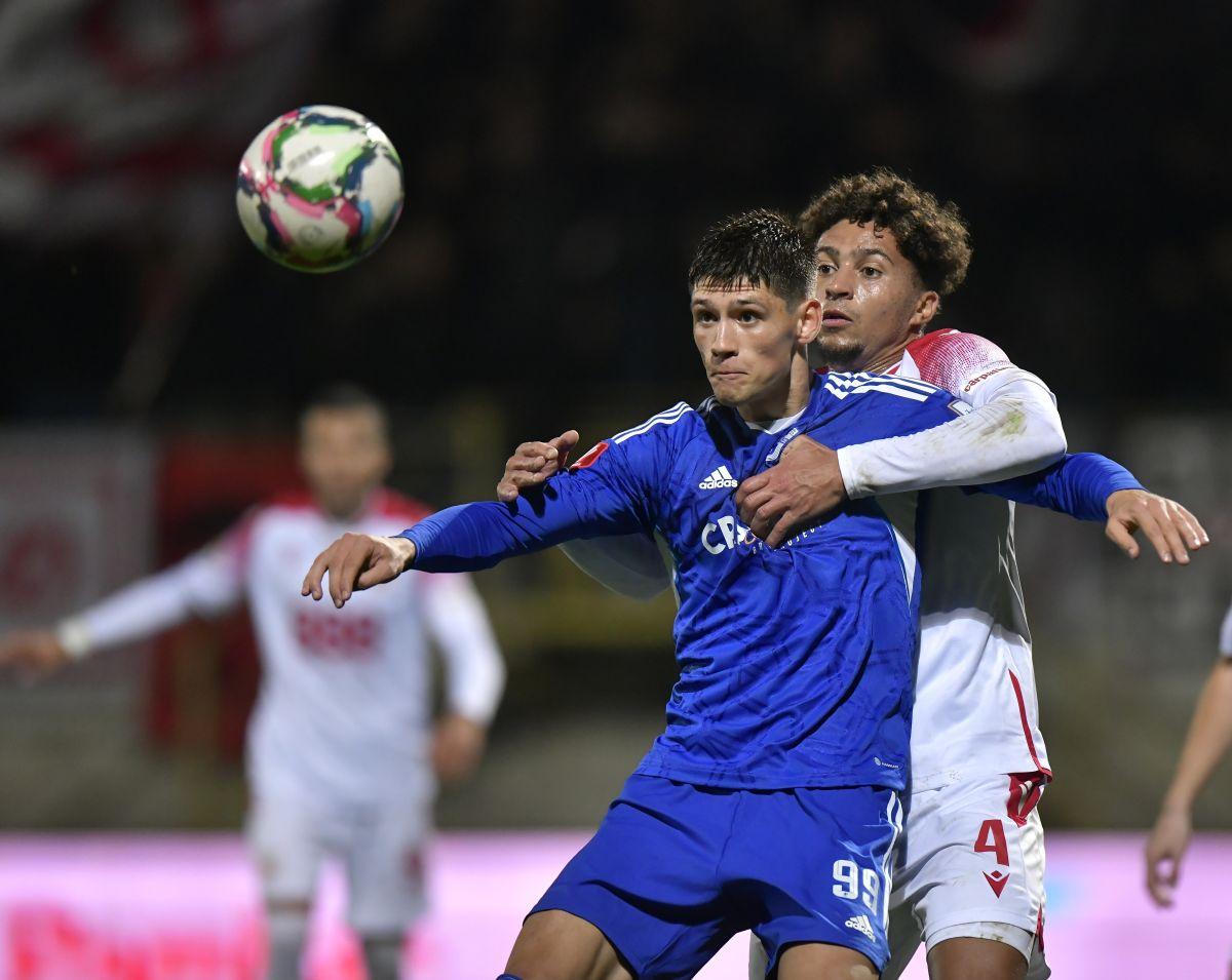 Adrian Mititelu, mesaj la miezul nopții! Se ia de fani după Dinamo - FCU Craiova: „Toți se pricep la fenomen și dau verdicte!”