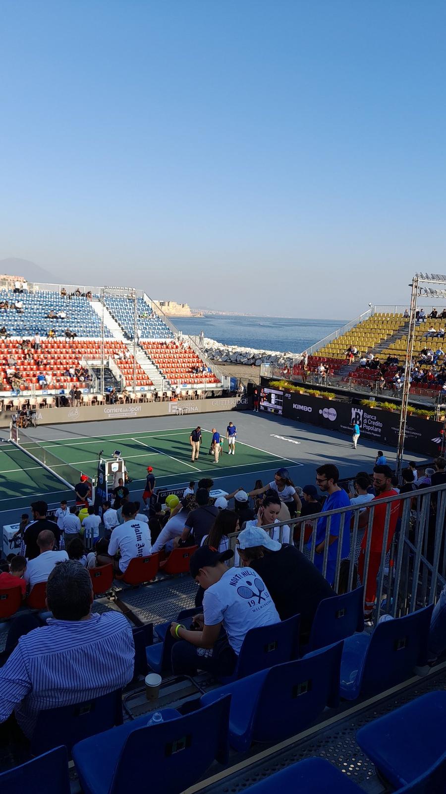 Momente fără precedent » Teren cu denivelări în circuitul ATP: „Ăsta nu se poate numi turneu!”
