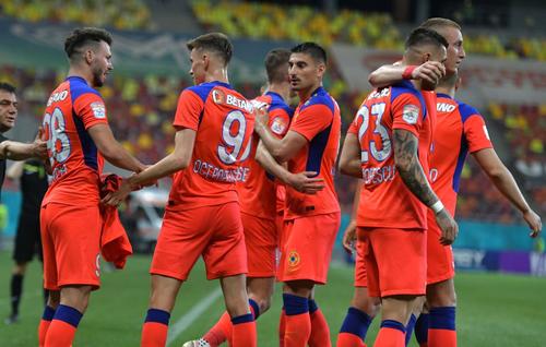Iulian Cristea în tricoul FCSB, foto: Imago