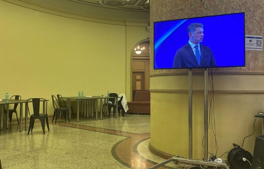 Sala aproape goală, dar presa trimisă la subsol » Așa s-a desfășurat tragerea la sorți pentru grupele EURO U21