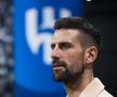 Ce au în comun Radu Petrescu și Novak Djokovic? Ambii au fost în centrul atenției la meciul liderului din Arabia Saudită