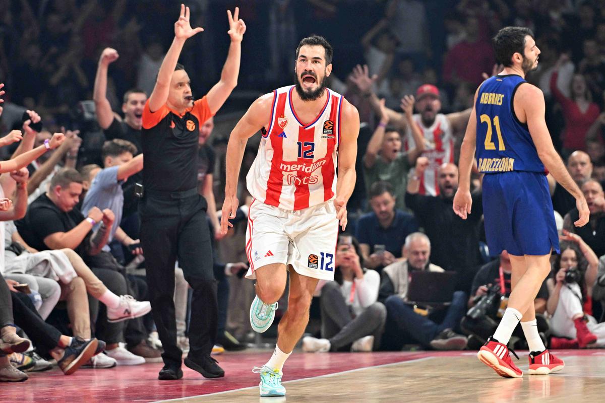 Steaua Roșie - Barcelona, derby-ul Euroligii de baschet, s-a jucat într-o atmosferă imposibil de descris în cuvinte » Bine că există imaginile!