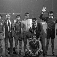 Anglia-Romania (1985). De la stânga la dreapta: Gino Iorgulescu, Rică Răducanu, Ștefan Iovan, Costică Ștefănescu, Rodion Cămătaru, Mircea Lucescu, Silviu Lung, Mircea Rădulescu