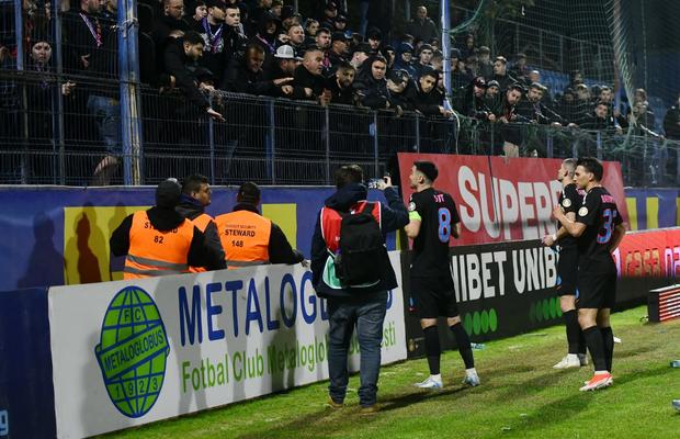 Scandal la finalul meciului dintre Metaloglobus și FCSB! Reporterii GSP au surprins toate imaginile