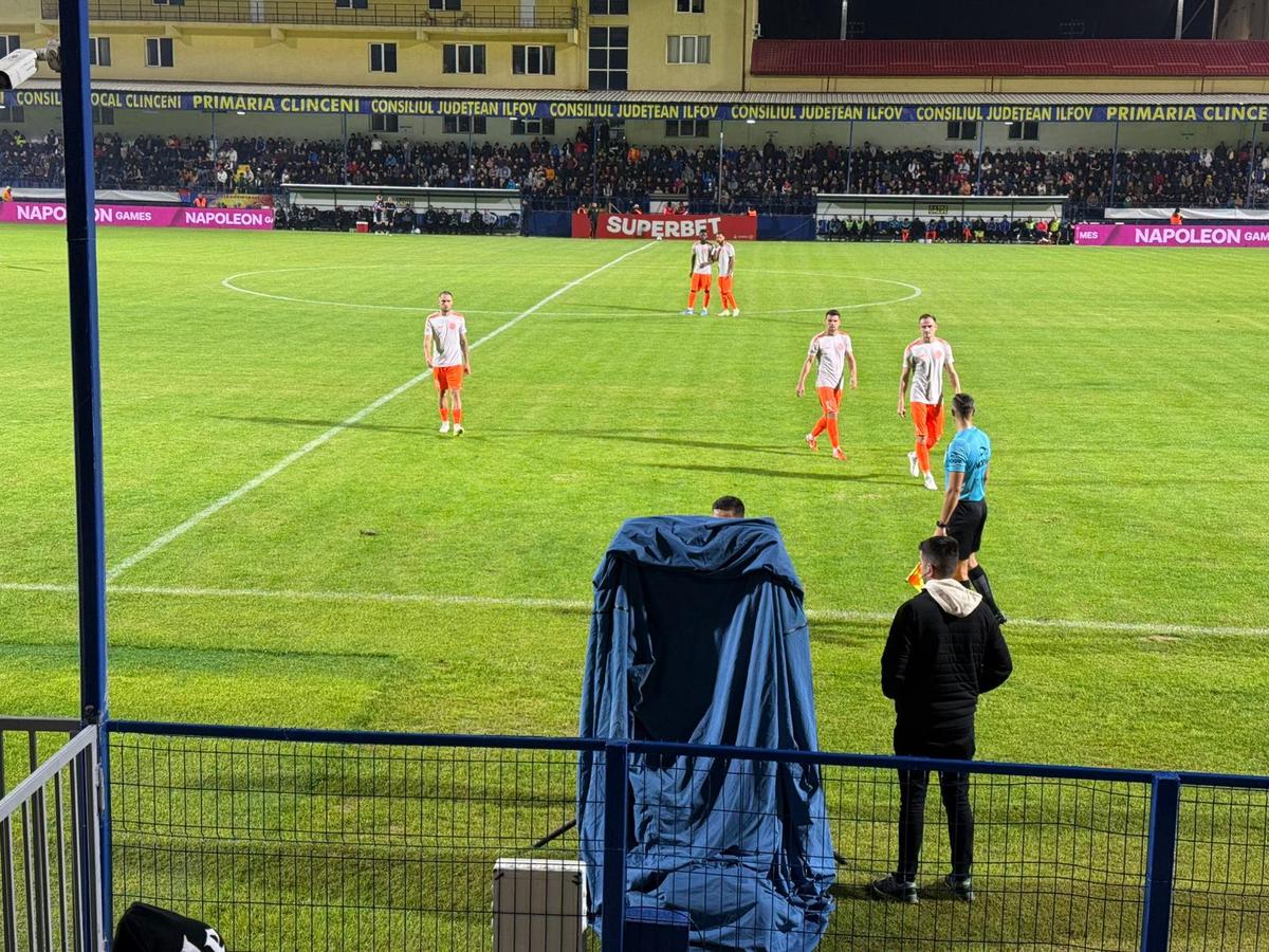 Ce eroare! Gest greu de înțeles la penalty-ul de 0-1 din Metaloglobus - FCSB