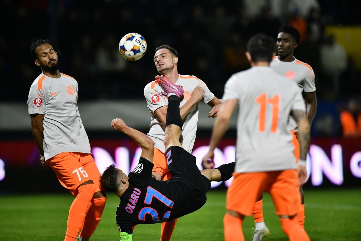 Ce eroare! Gest greu de înțeles la penalty-ul de 0-1 din Metaloglobus - FCSB