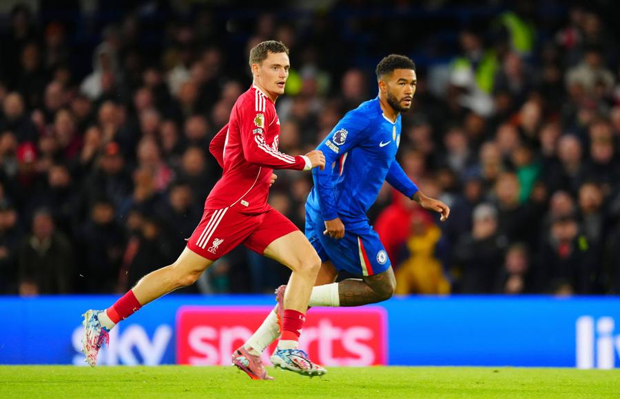 Florian Wirtz și Reece James, în timpul meciului Chelsea - Liverpool (2-1, etapa #7 din Premier League) // FOTO: Imago Images Continuă criticile la adresa lui Wirtz! Un campion mondial și-a exprimat clar părerea despre prestațiile germanului: „Nu-și merită banii”