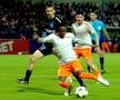 Huiduieli și înjurături în Metaloglobus - FCSB, după ce arbitrul a dat, apoi a anulat un penalty