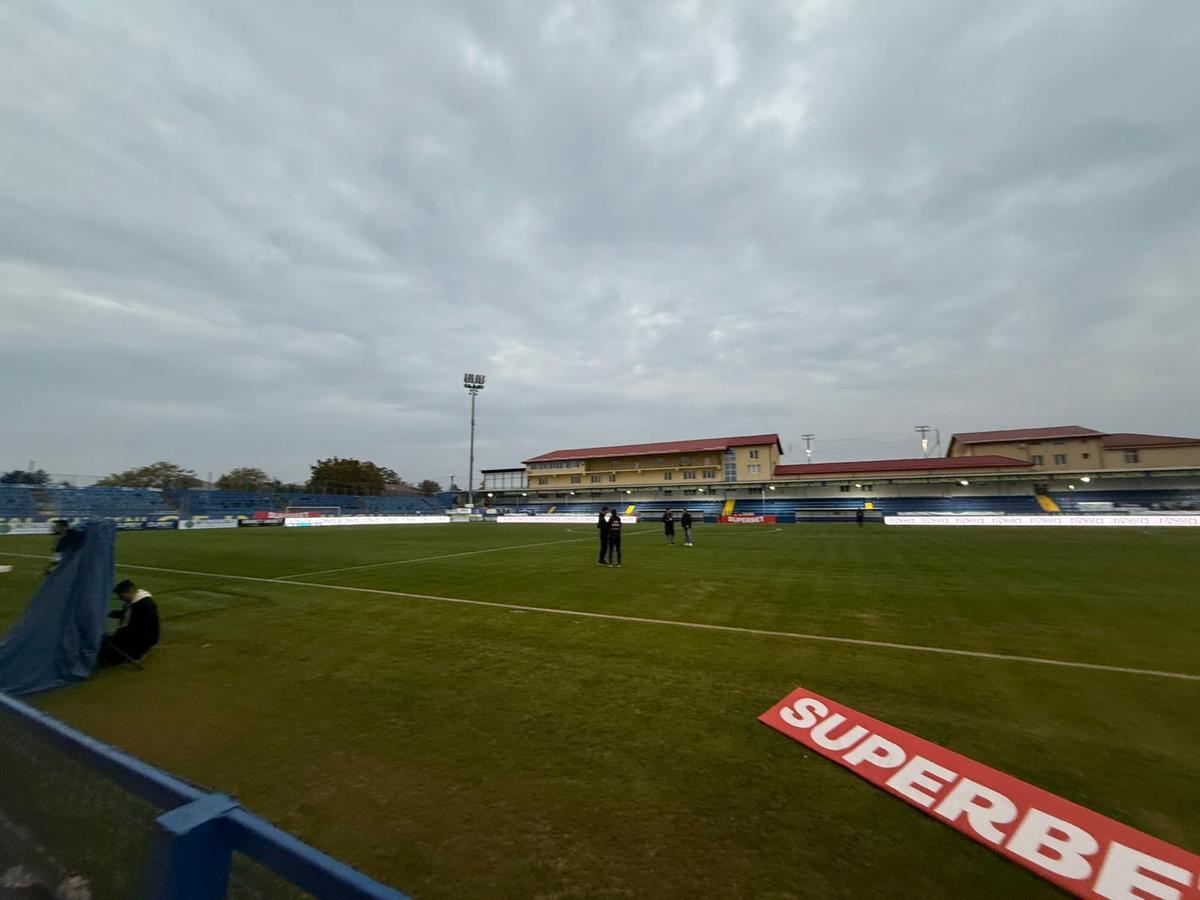 Gazon cu probleme la Clinceni, înainte de Metaloglobus - FCSB