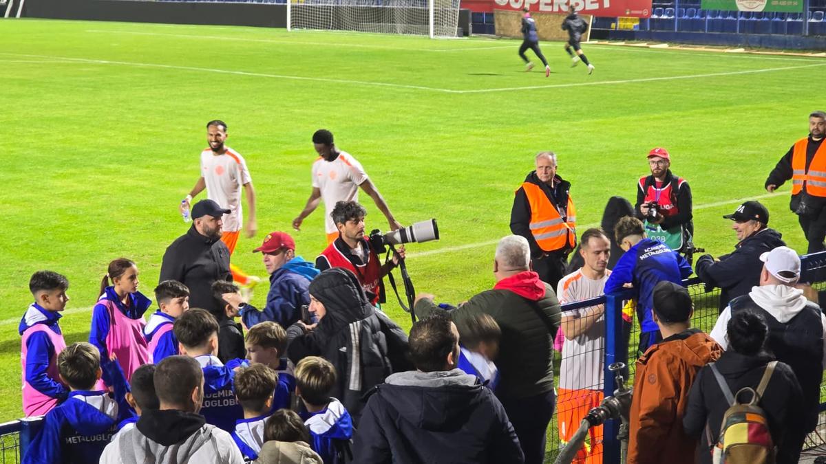 Scandal la finalul meciului dintre Metaloglobus și FCSB! Reporterii GSP au surprins toate imaginile