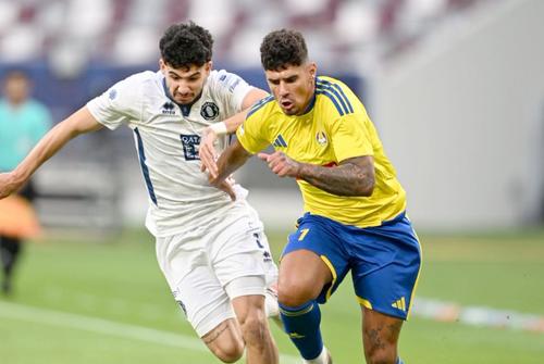 Florinel Coman (dreapta) ar putea reveni la FCSB