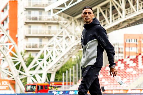 Mario Camora, pe stadionul din Arad / foto: Facebook @ Fotbal Club CFR 1907 CLUJ