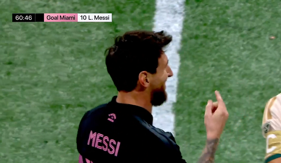 Gestul făcut de Lionel Messi după unul dintre golurile marcate în Atlanta United - Inter Miami // foto: X Lionel Messi e de neoprit: „dublă” incredibilă într-un meci în care și-a năucit adversarii