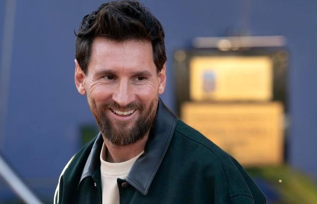 Nebunie totală! Biletele pentru revenirea lui Messi în Spania s-au epuizat în doar 13 minute