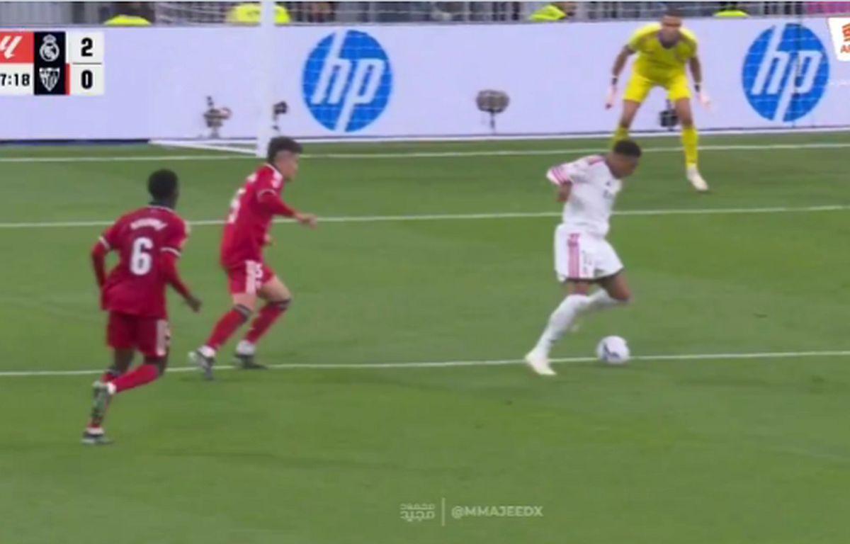 Gol de PlayStation al lui Kylian Mbappe în Real Madrid - Sevilla