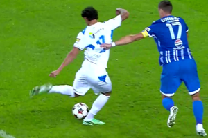 Universitatea Craiova - Farul, în runda 12 din Superliga » Elisor deschide scorul în minutul 16