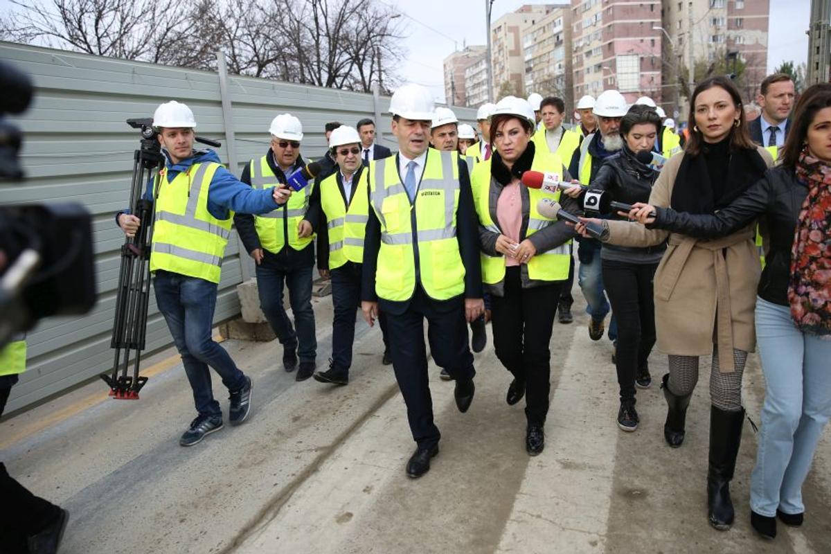FOTO + VIDEO Ludovic Orban, în inspecție la stadioanele pentru Euro 2020: „S-a bătut pasul pe loc! S-au pierdut ani buni degeaba”