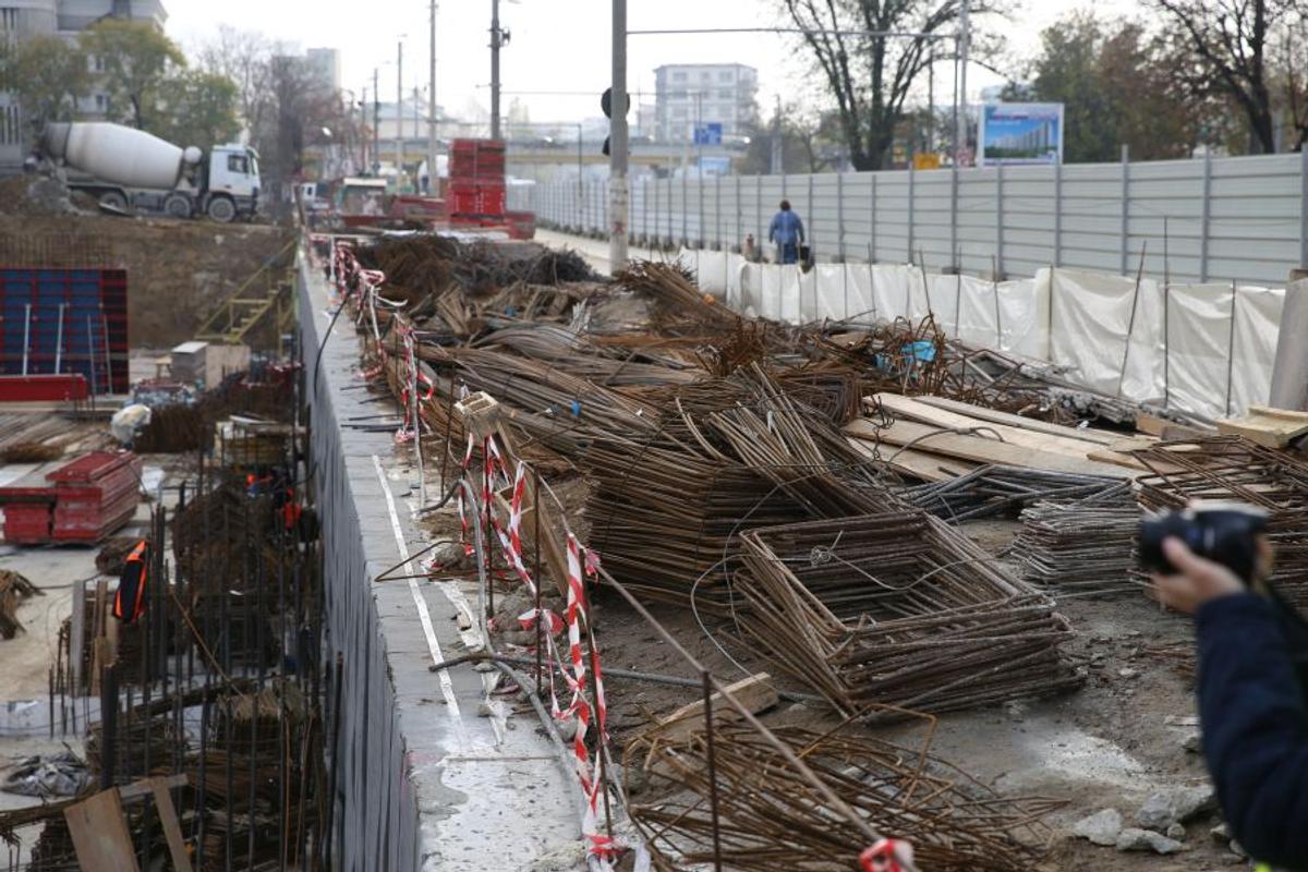 STADION RAPID FOTO + VIDEO //  SPECTACULOS Primele semne de viață la stadionul Rapid » S-a turnat fundația, iar șantierul se înalță: vezi imaginile