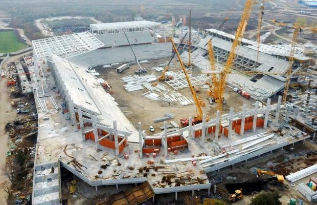 FOTO + VIDEO Ludovic Orban, în inspecție la stadioanele pentru Euro 2020: „S-a bătut pasul pe loc! S-au pierdut ani buni degeaba”