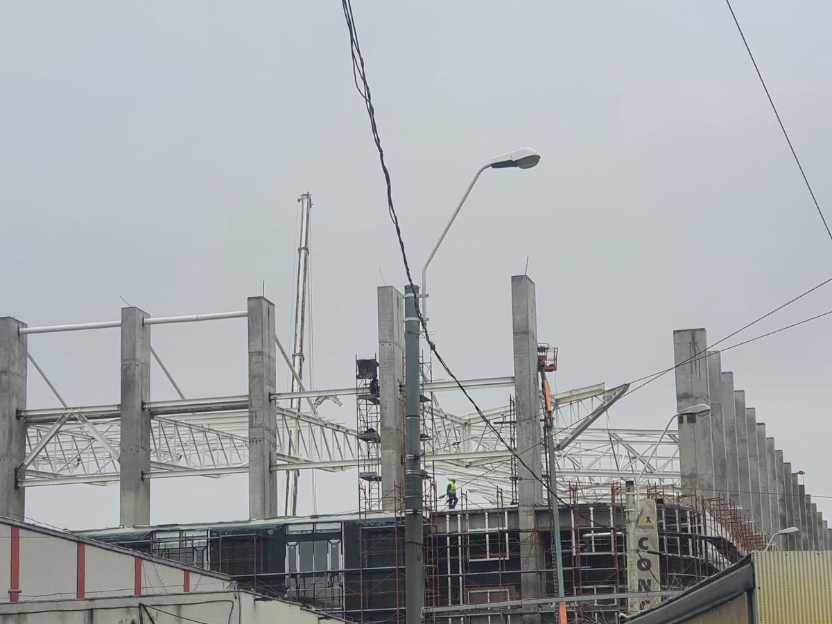 FOTO EXCLUSIV. Cum arată stadionul Giulești la final de 2020: structura acoperișului e aproape finalizată