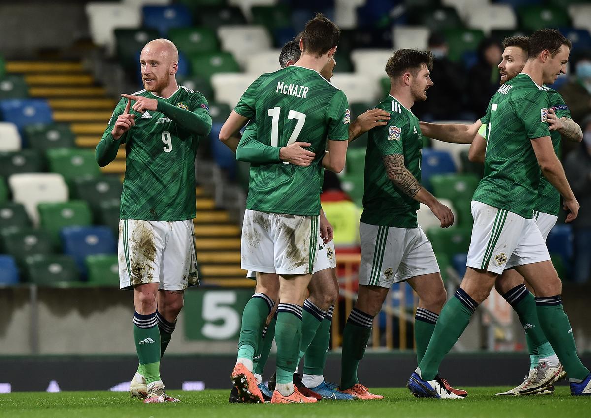 IRLANDA DE NORD - ROMÂNIA 1-1. Doi internaționali, ironizați după egalul din Liga Națiunilor: „Unul cu nădragii în jos, iar altul a dat doar pase în spate”