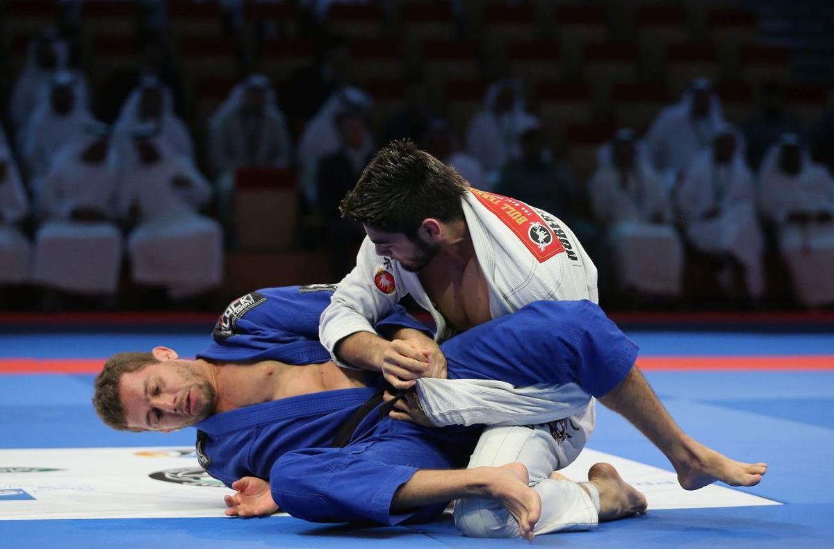 Cosmin Olăroiu pasionat de brazilian jiu-jitsu