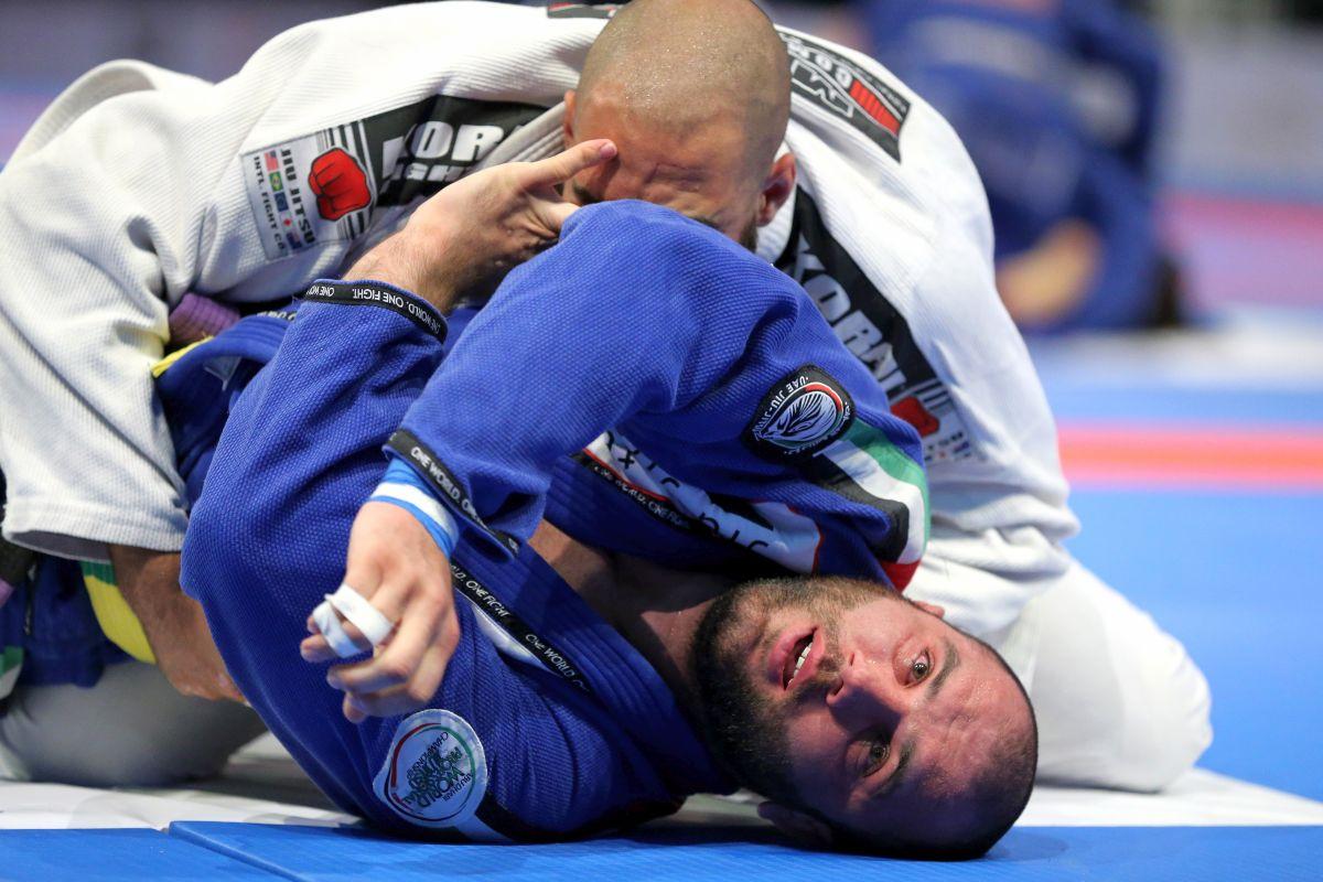 Ce este BJJ-ul, pasiunea secretă a lui Cosmin Olăroiu: „Sunt fascinat!”