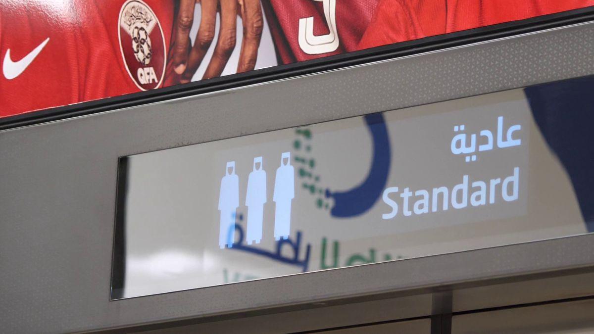 De pe altă planetă! Metroul din Doha e uluitor: stații cât aeroporturi întregi, trenuri automatizate și confort cum n-avem nici la cinema în România
