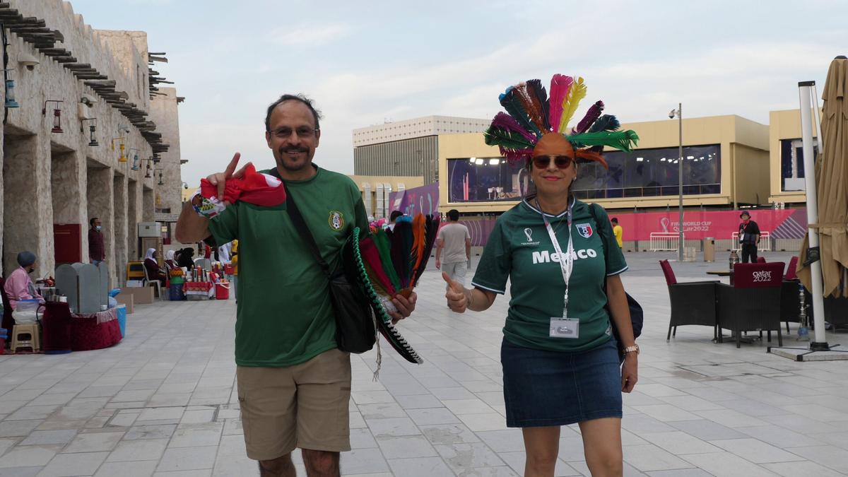 Globalism vs tradiţionalism » Imagini spectaculoase din piața Souq Waqif, locul în care s-au strâns suporteri de pe tot Globul