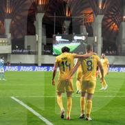 Bucurie George Pușcaș și Ianis Hagi în Israel - România, preliminarii EURO 2024 (foto: Raed Krishan/GSP)