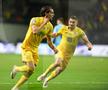 Ianis Hagi și Răzvan Marin în Israel - România, preliminarii EURO 2024 (foto: Raed Krishan/GSP)