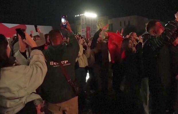 A început petrecerea în Albania » Fanii au ieșit pe străzi pentru a celebra calificarea la EURO 2024