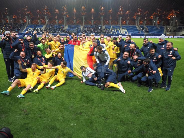 România, la EURO 2024! „Tricolorii” au sărbătorit calificarea pe gazon (foto: Raed Krishan/GSP)